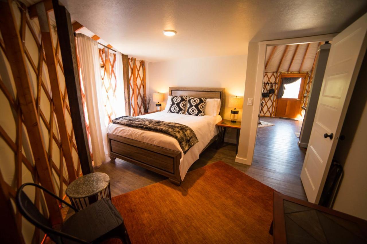 Escalante Yurts - Luxury Lodging Εξωτερικό φωτογραφία